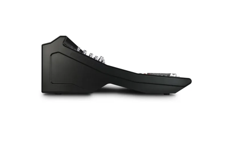 Allen & Heath sq-6 digital mixing console-side-5