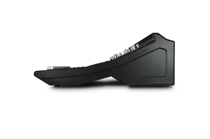 Allen & Heath sq-6 digital mixing console-side-3